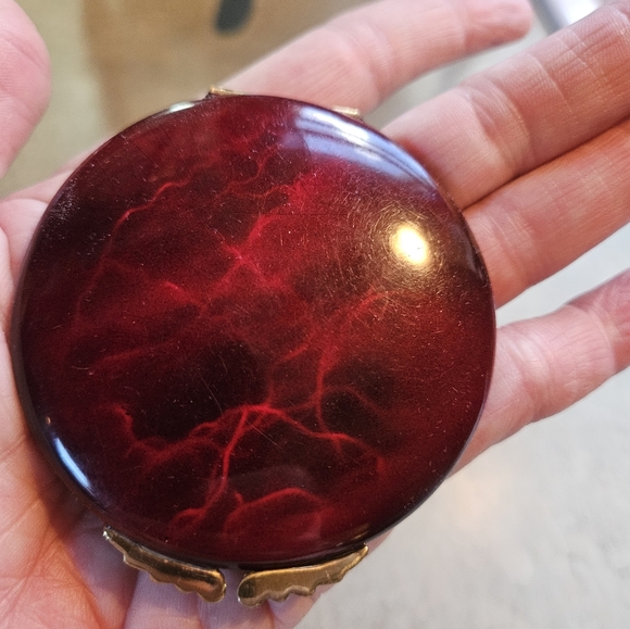 GUCCI VTG LOOSE POWDER COMPACT.INCLUDING LG.DUSTBAG.EUC!ELEGANT AS CAN BE ❤️ - Picture 11 of 15